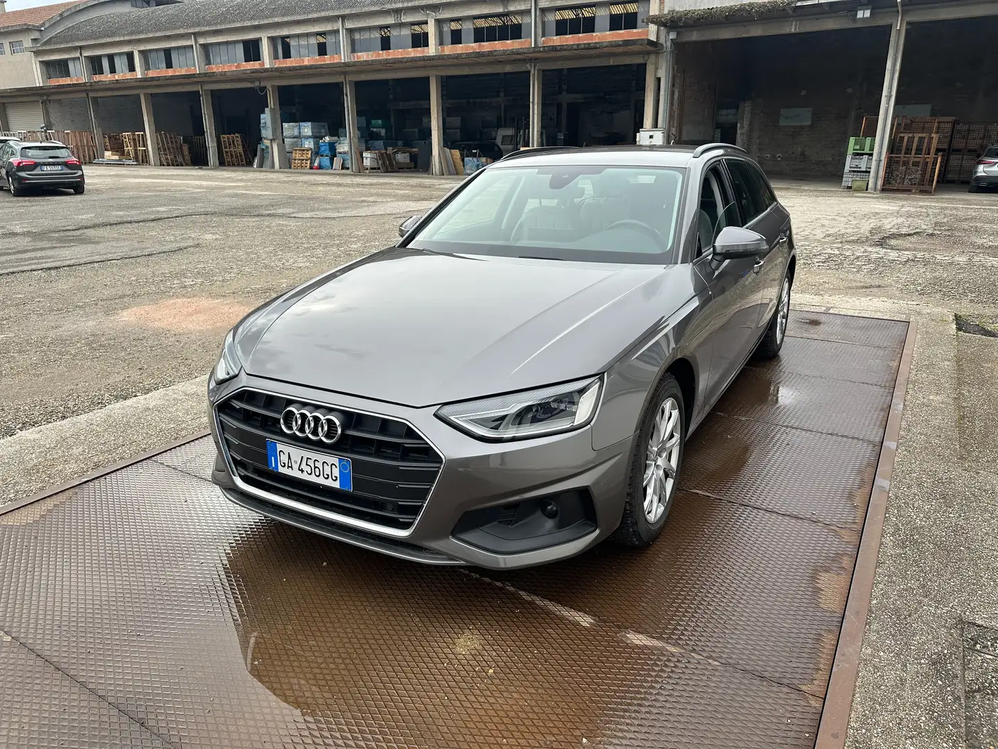 Audi A4 A4 Avant Avant 40 2.0 tdi Business 190cv s-tronic Grigio - 2