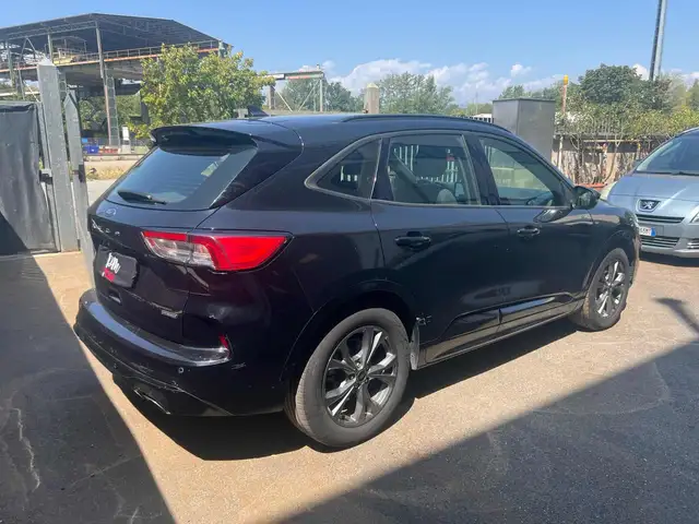Ford Kuga view 4