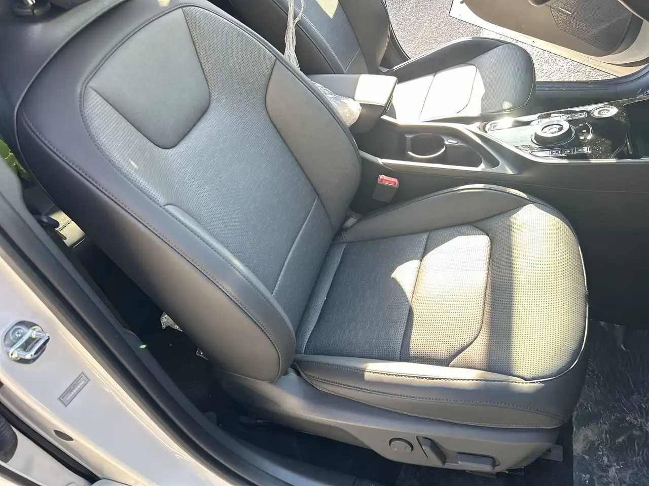 Kia Niro снимка Kia Niro