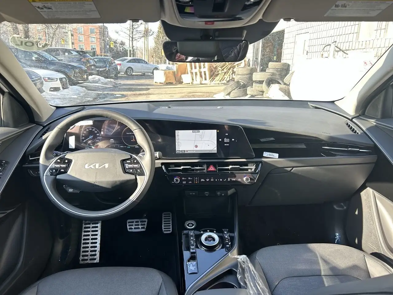 Kia Niro снимка Kia Niro