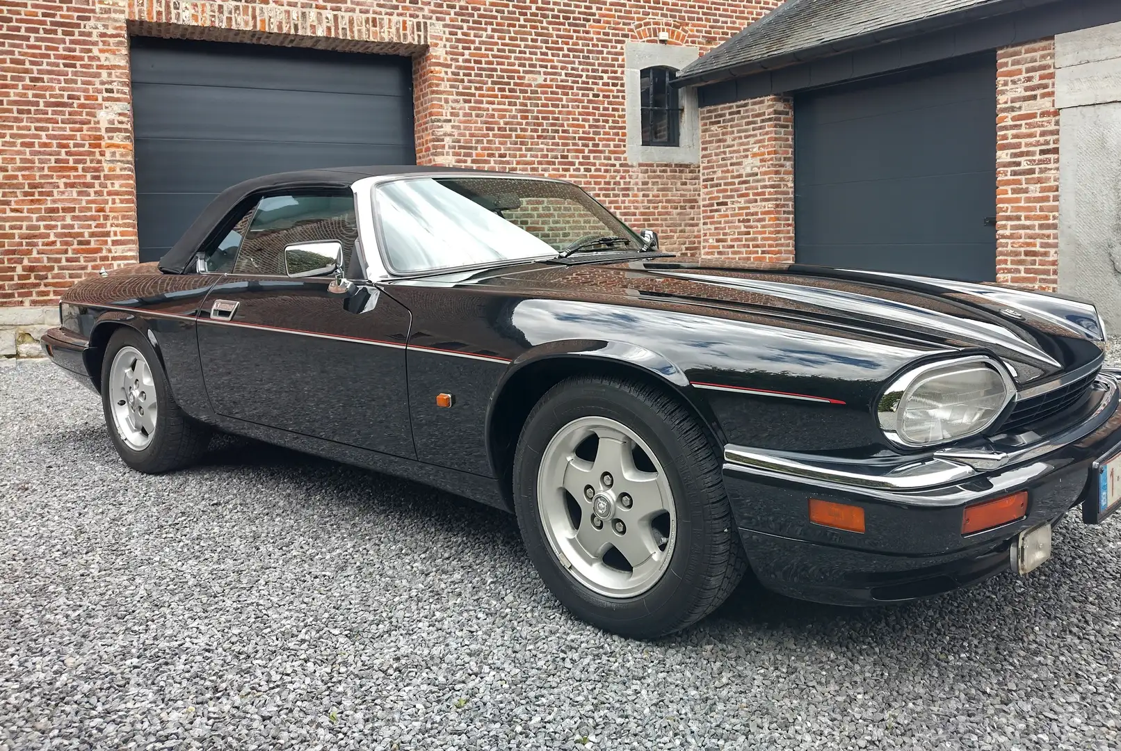 Jaguar XJS XJS V12 6.0 Rare version européenne Ancêtre Schwarz - 2