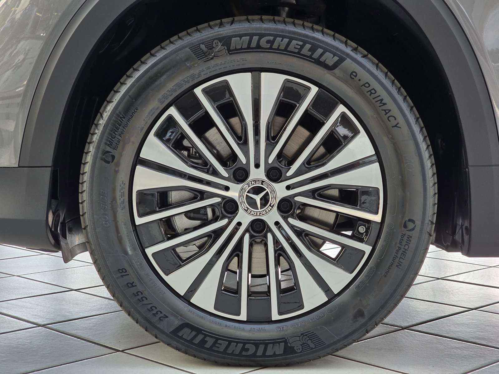 Mercedes-Benz EQB