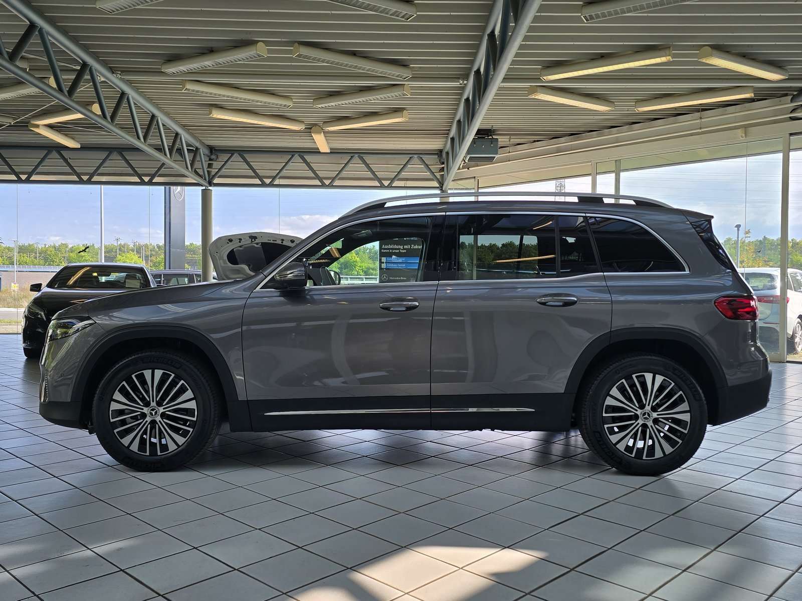 Mercedes-Benz EQB