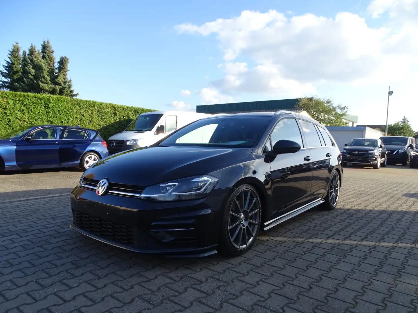 Volkswagen Golf Variant Highline R-Line Panoramadach, Rückfahrkamera, Appl Schwarz - 1