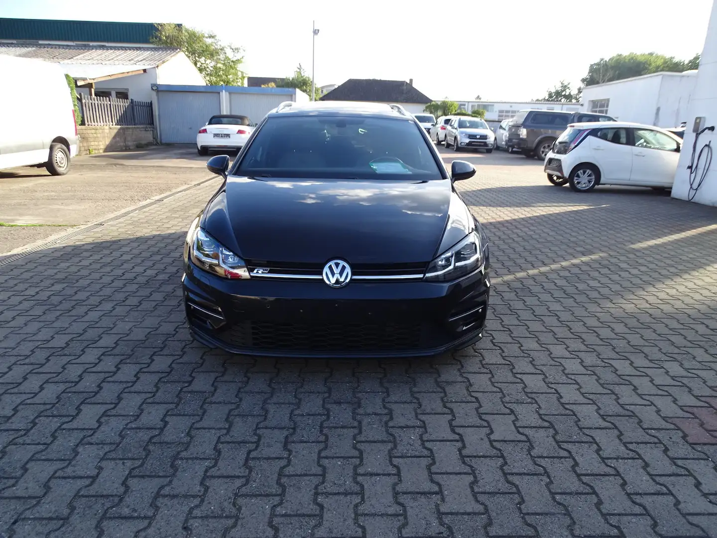 Volkswagen Golf Variant Highline R-Line Panoramadach, Rückfahrkamera, Appl Schwarz - 2