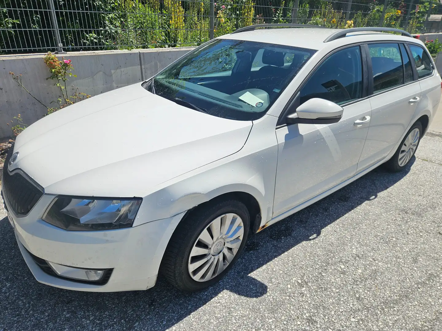 Skoda Octavia Octavia Combi 2,0 Elegance TDI 150PS!!!PERFEKT! Weiß - 1