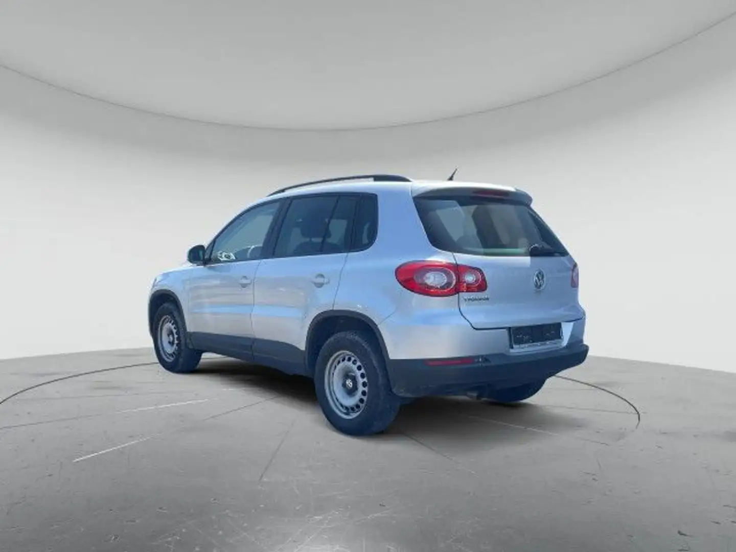 Volkswagen Tiguan Trend & Fun Silber - 1
