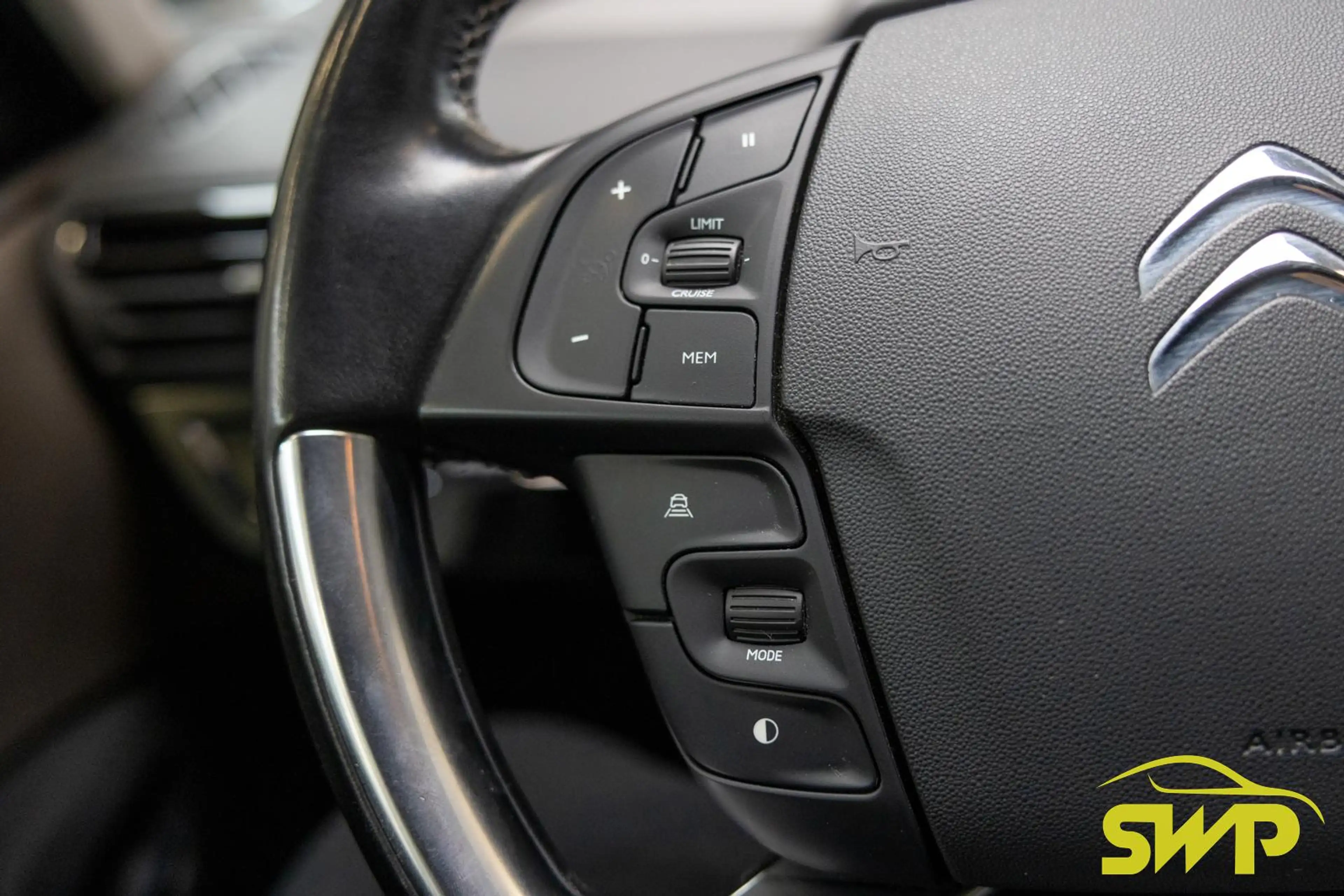Citroen C4 SpaceTourer 1.2 PureTech Shine | ACC | Navi | Cam | Trekhaak | — photo 17