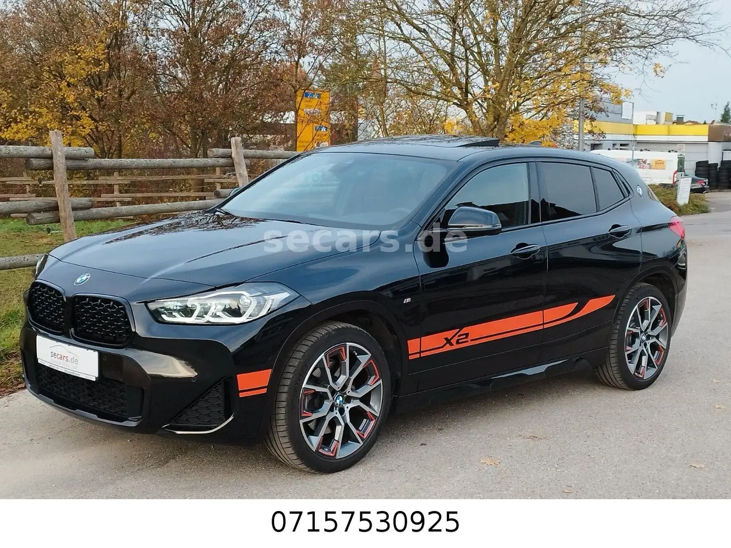 BMW X2 20i sDr M-Mesh AdLED Navi RFK Pano H/K AdFaW Schwarz - 1