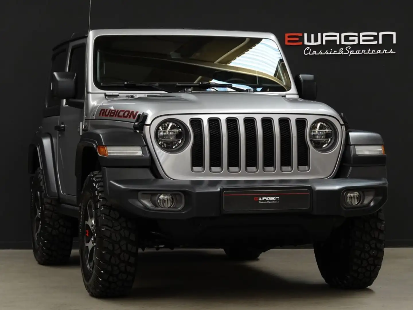 Jeep Wrangler 2.0T GME Rubicon 8ATX 197KW Plateado - 1