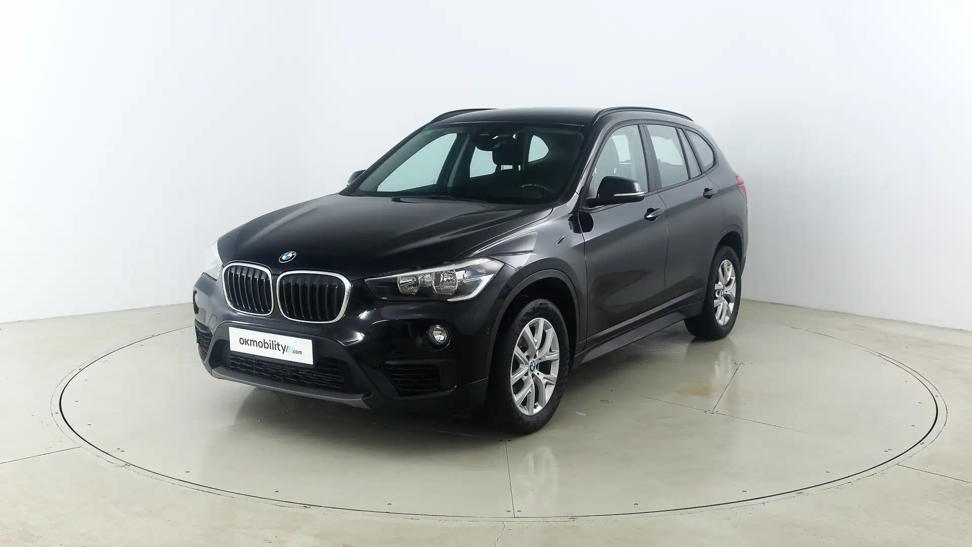 BMW X1 sDrive 18iA Negro - 1