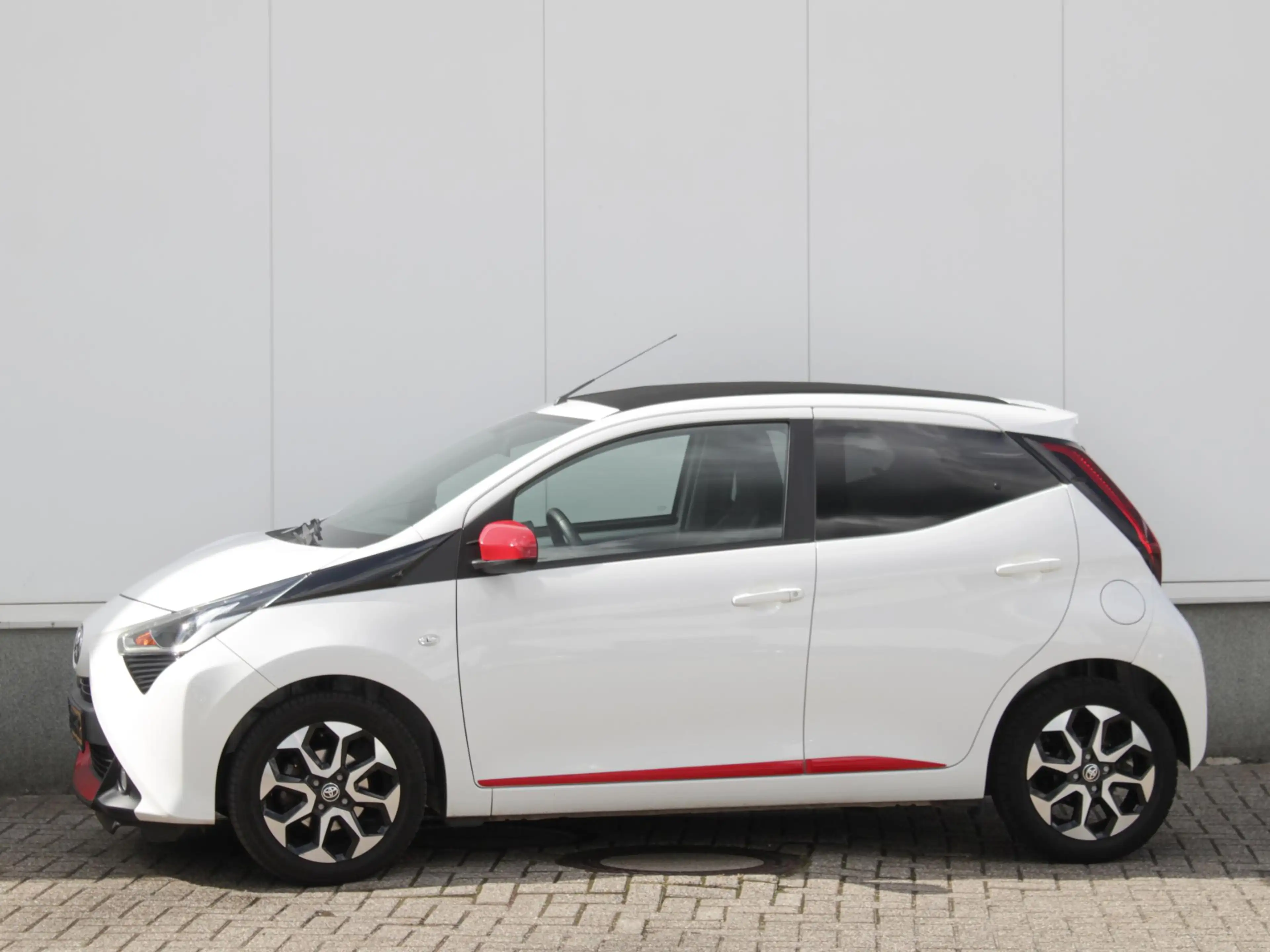 Toyota Aygo 1.0 VVT-i x-joy cabrio Automaat | Carplay / Androi — photo 2