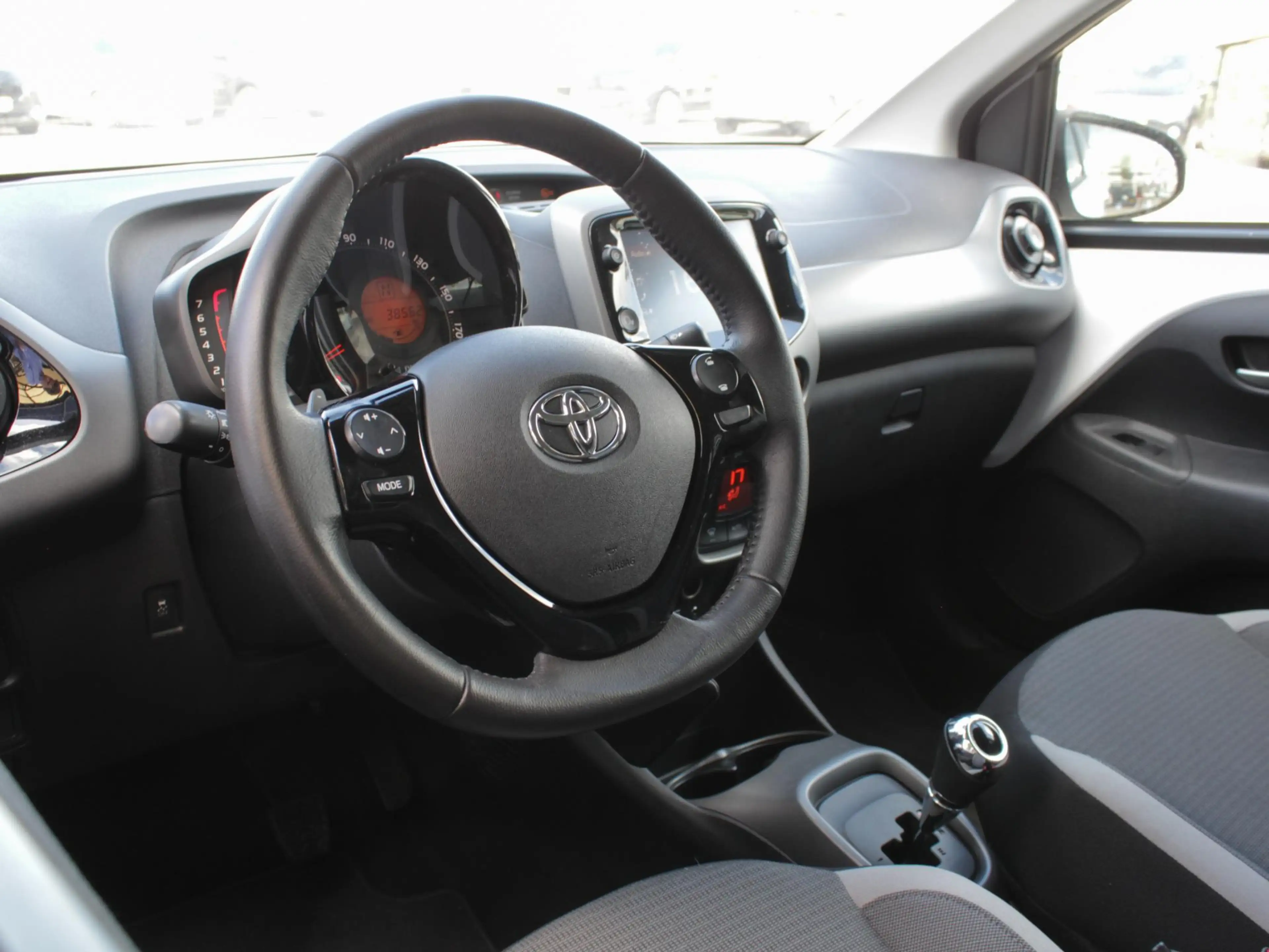 Toyota Aygo 1.0 VVT-i x-joy cabrio Automaat | Carplay / Androi — photo 10