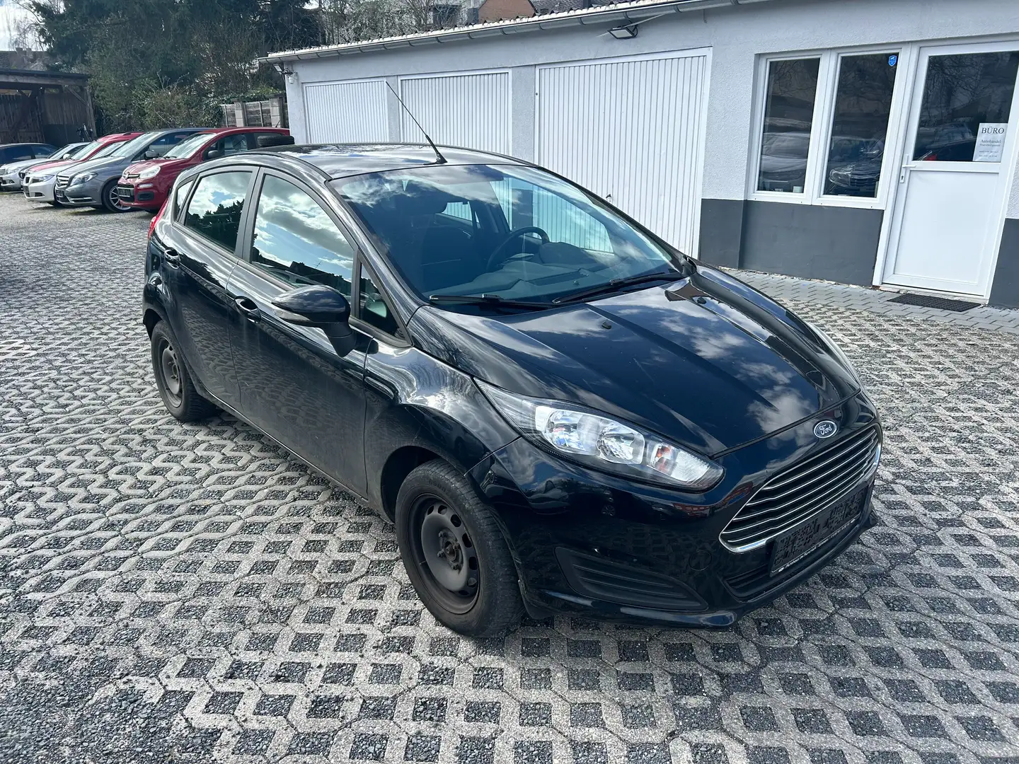 Ford Fiesta Trend - Benzin Schwarz - 1