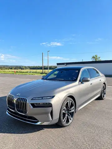 Bmw 740 d xDrive Top Ausstattung NP 168.000