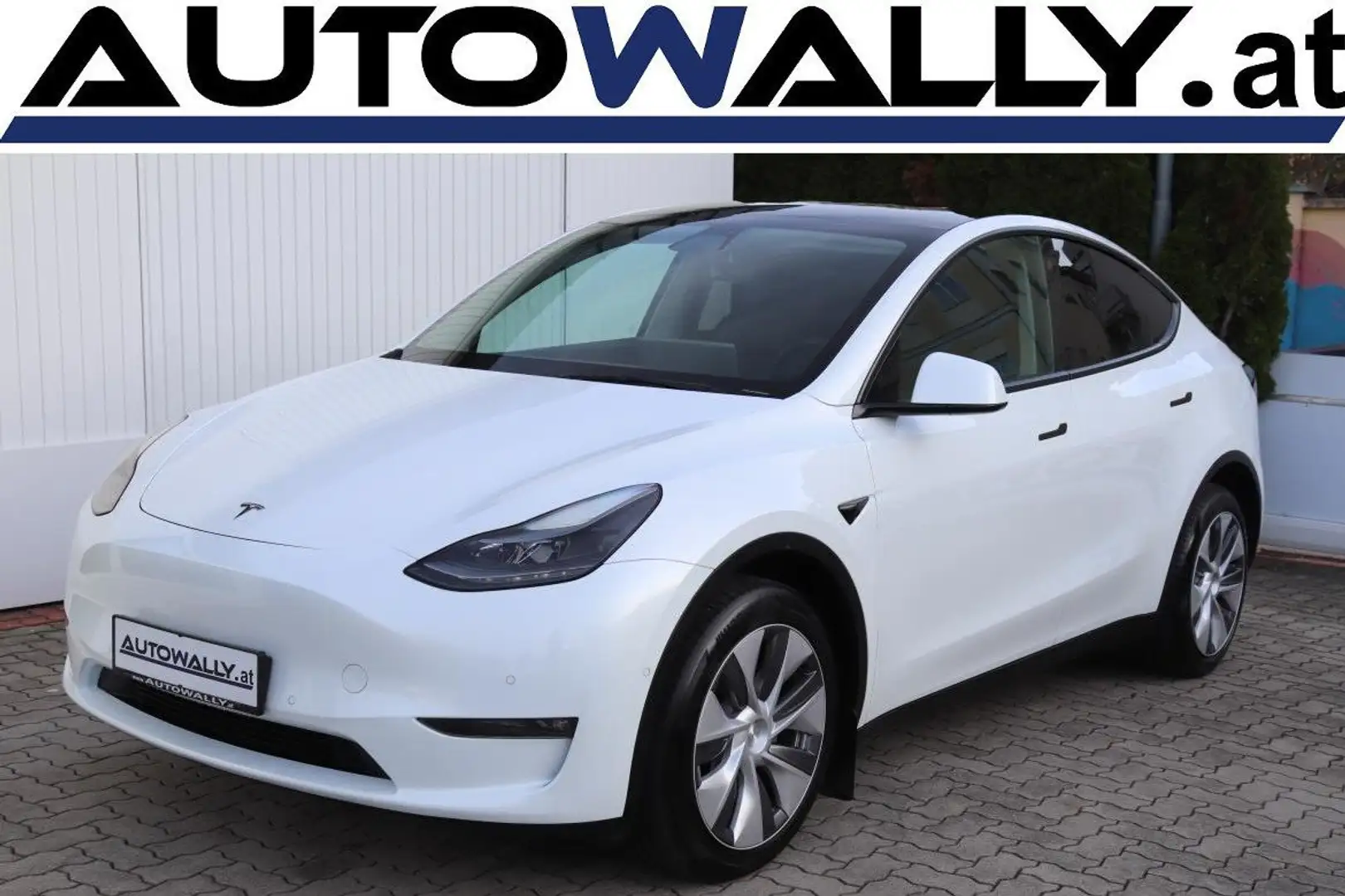 Tesla Model Y Long Range AWD 75kWh Weiß - 1
