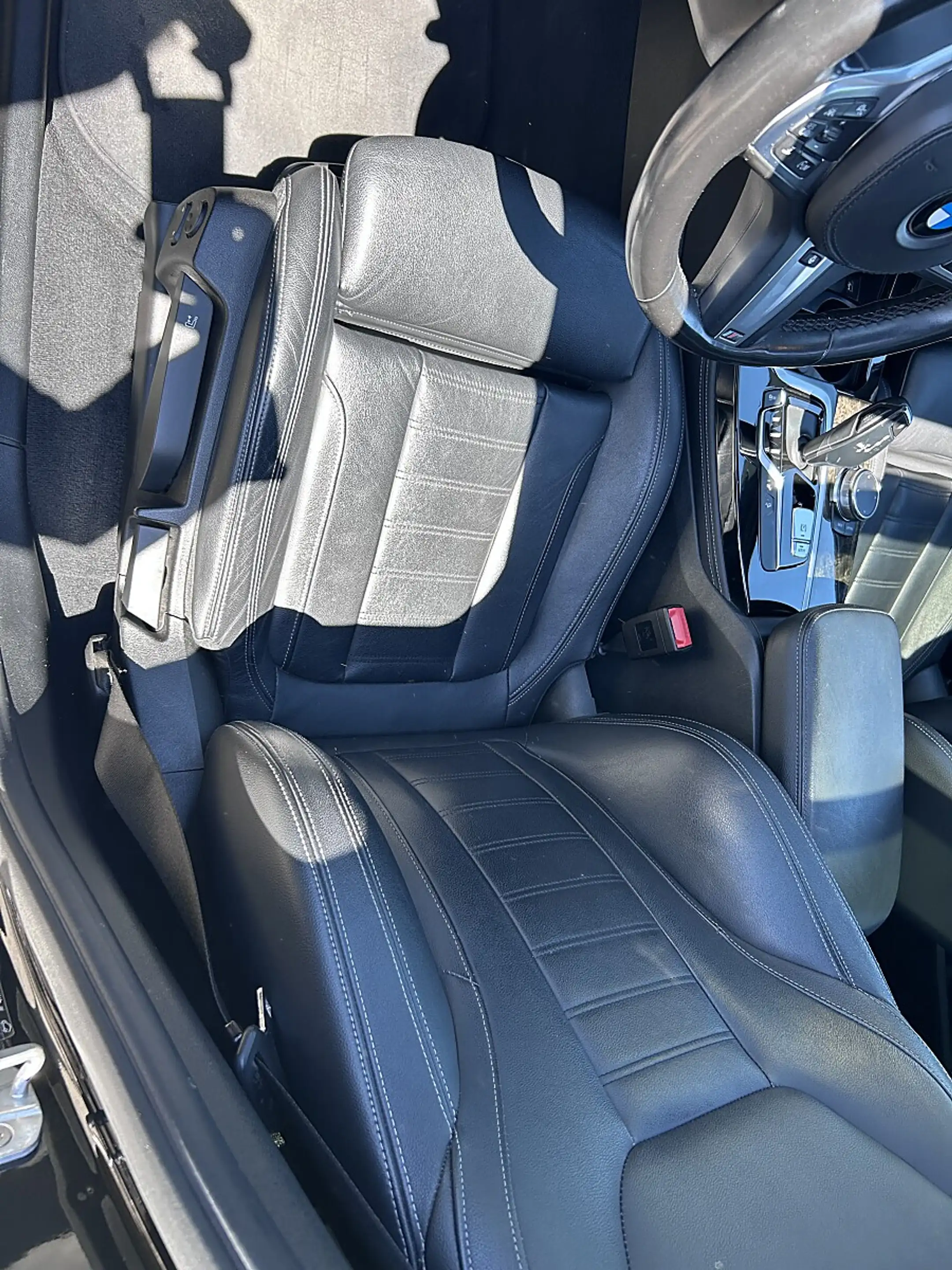 BMW X4 xDrive 30d Aut. M-Paket, VOLL-Aussstattung,Pano... — photo 11