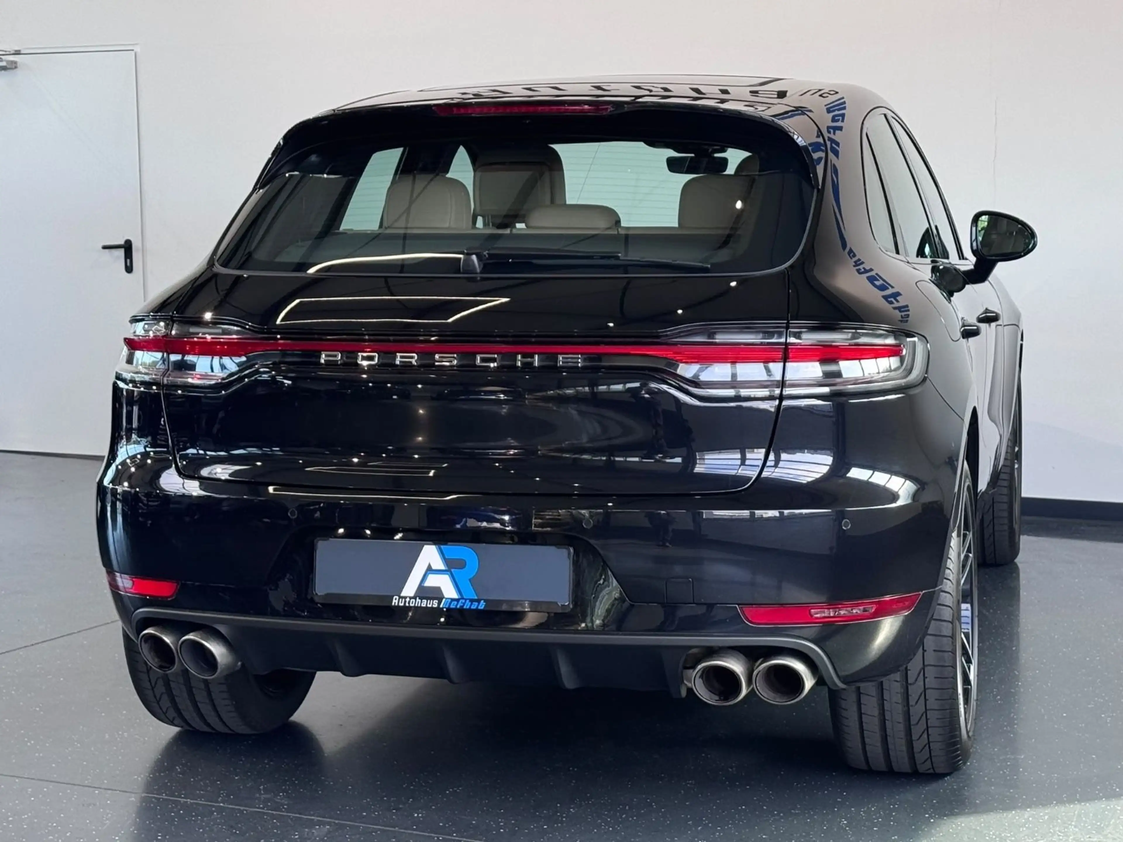 Porsche Macan S 3.0 V6*ACC*PANO*SHZ*PDC*1-HAND*DEUTSCH* — photo 9