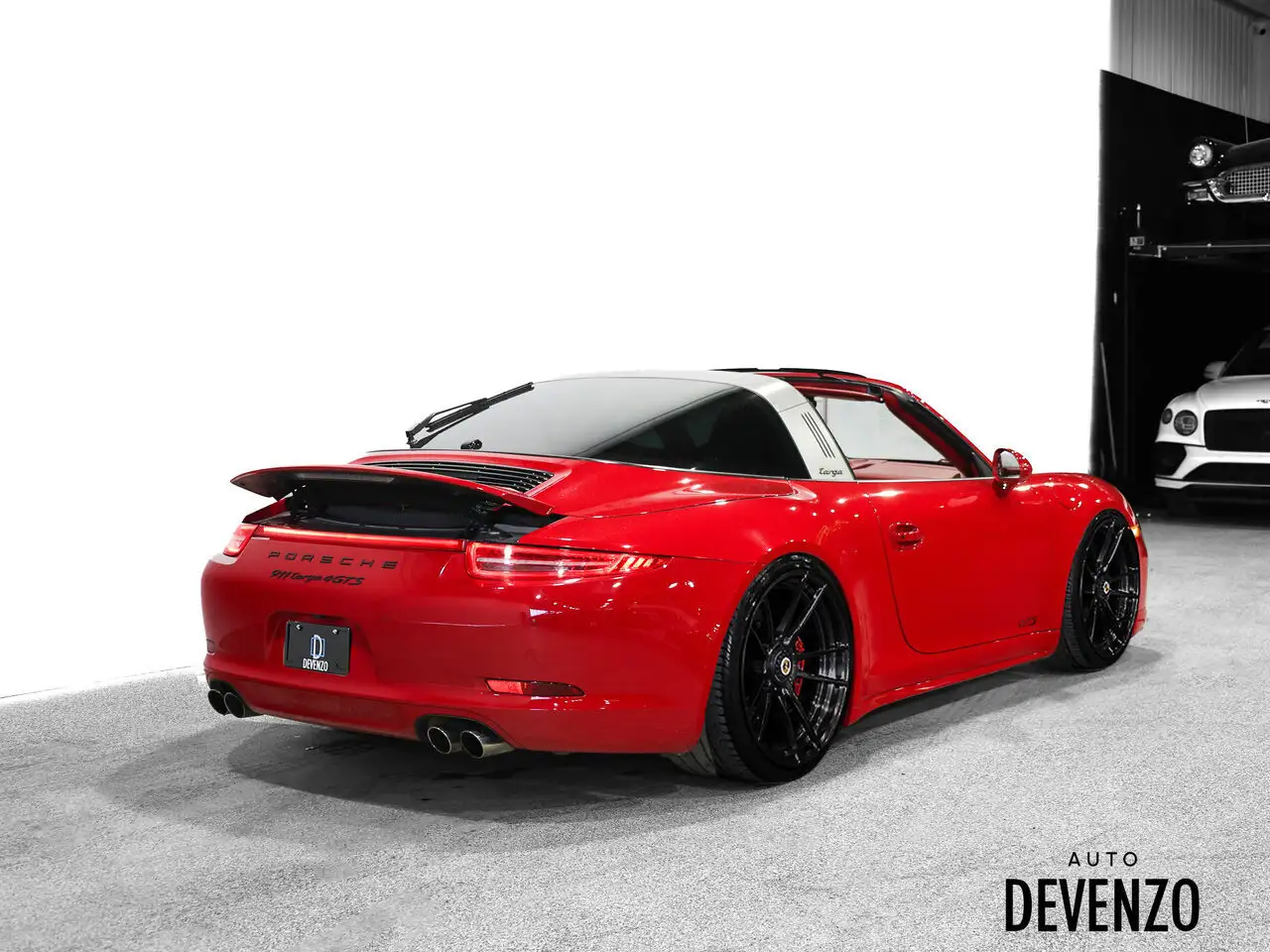 Porsche 911 снимка Porsche 911