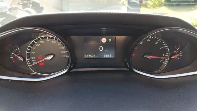 Peugeot 308 view 12