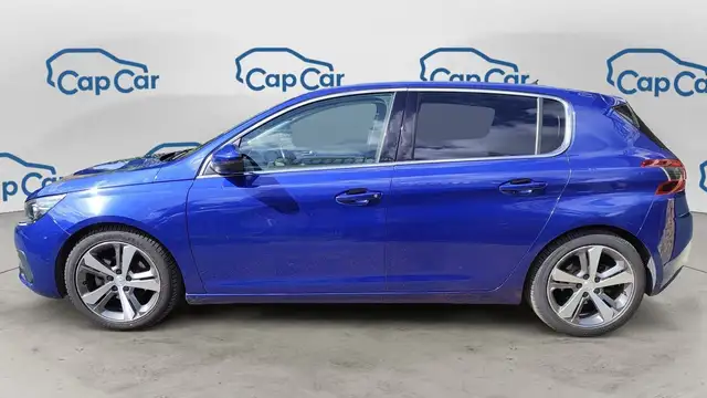 Peugeot 308 view 2