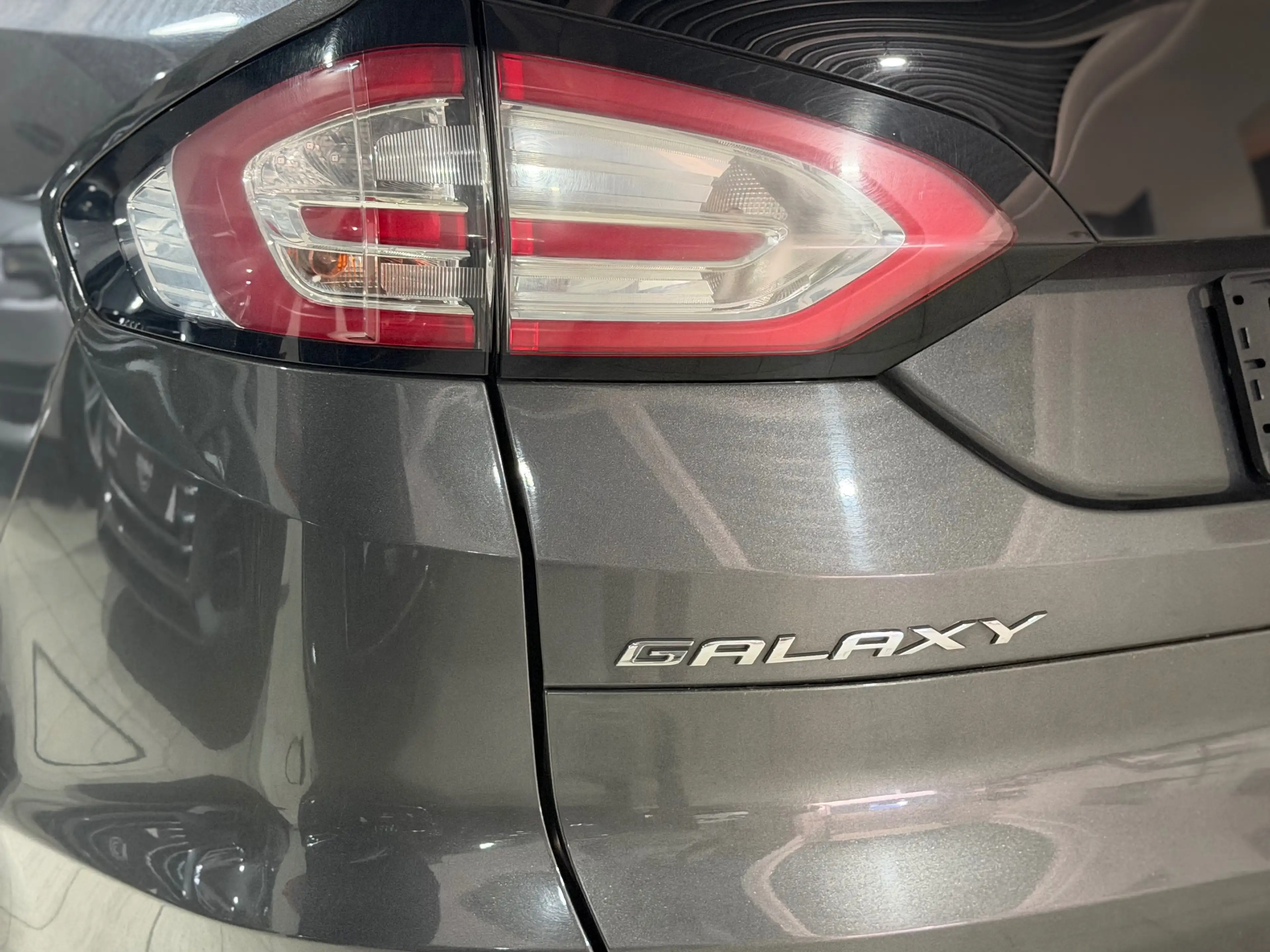 Ford Galaxy Galaxy 2.0 TDCi Titanium (EU6.2) — photo 6