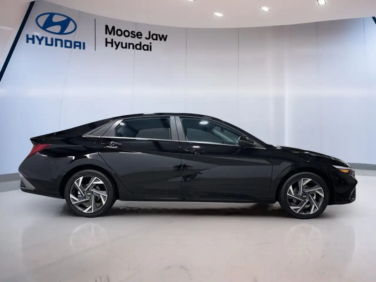 Hyundai ELANTRA снимка Hyundai ELANTRA