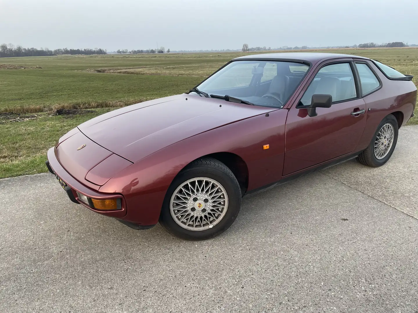 Porsche 924 2.0 Rot - 2