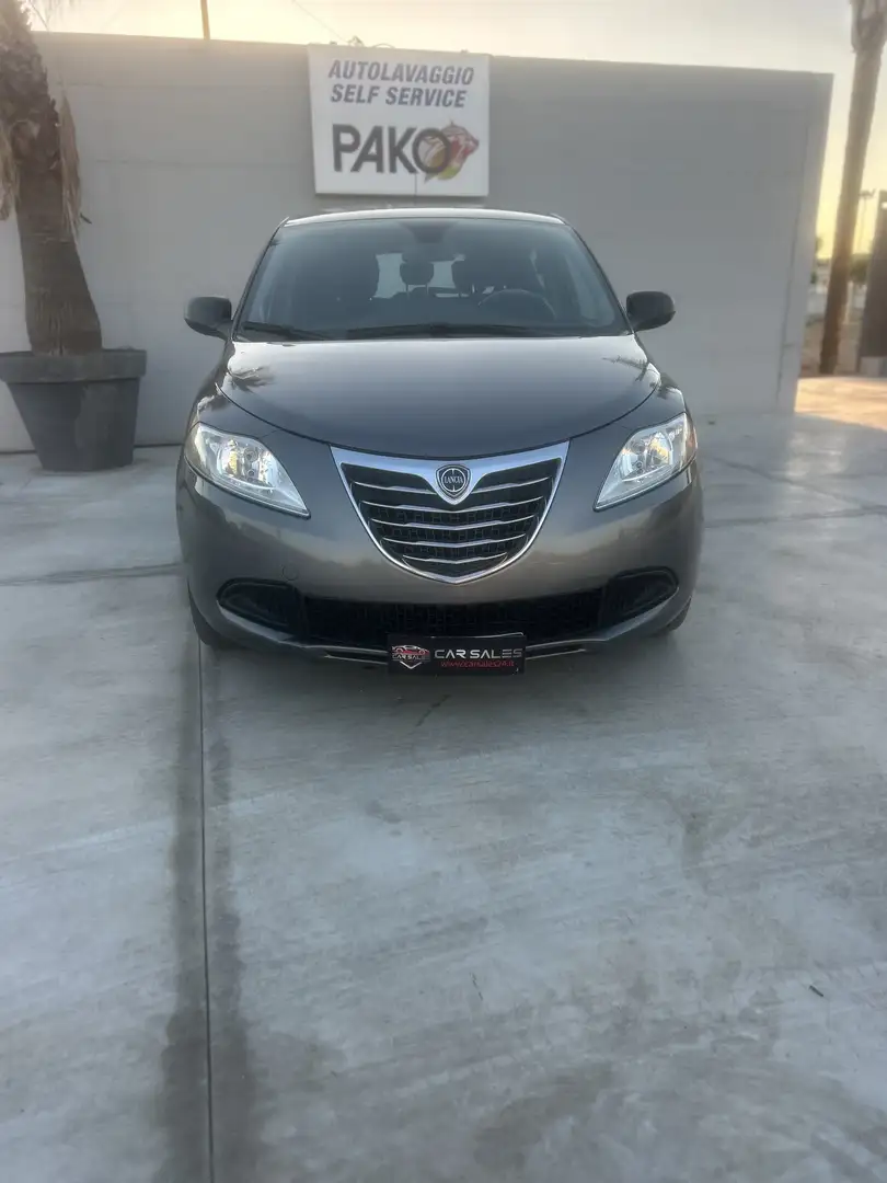 Lancia Ypsilon 1.2 8v Elle ecochic Gpl 69cv - 2