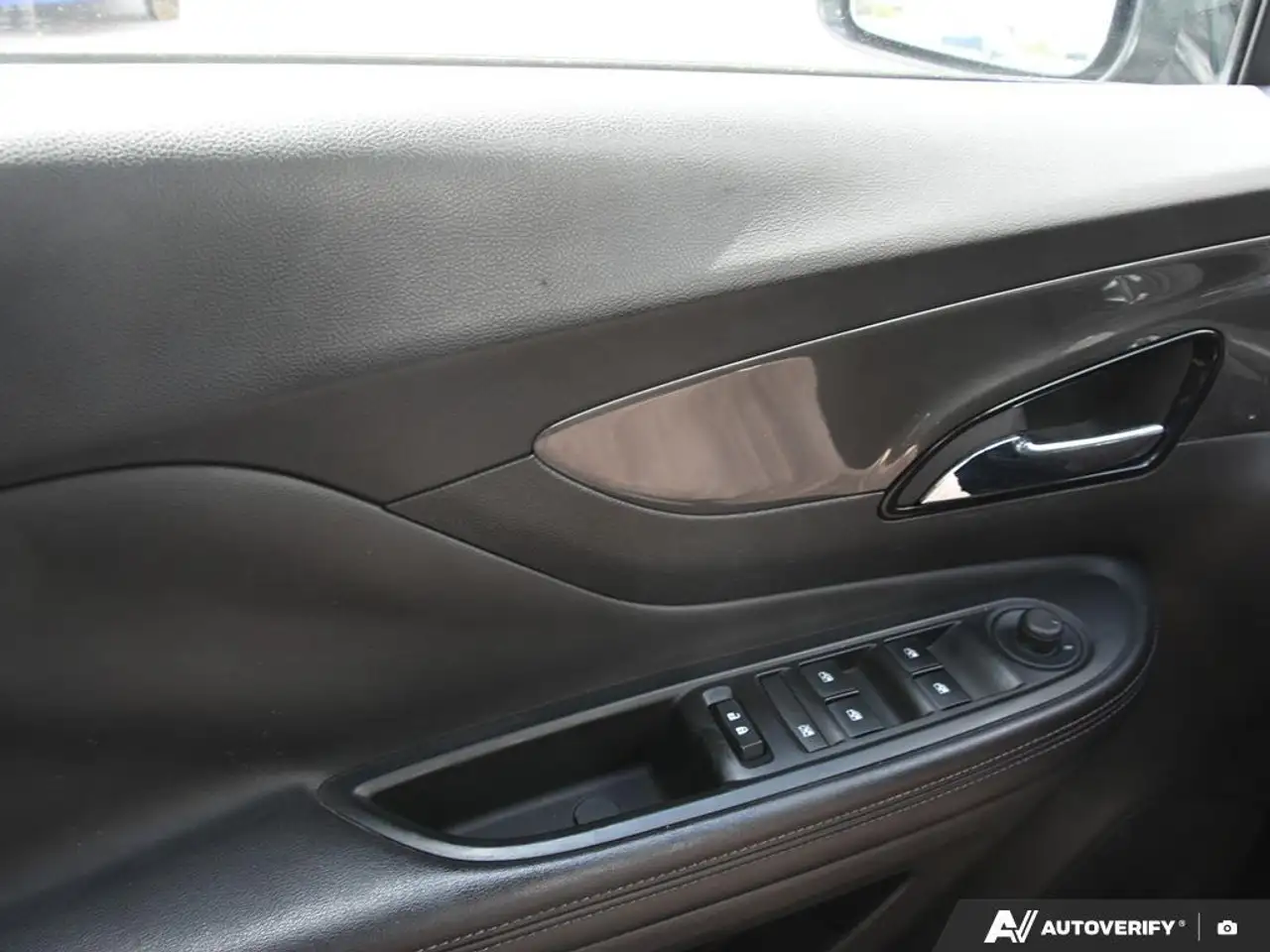 Buick Encore снимка Buick Encore