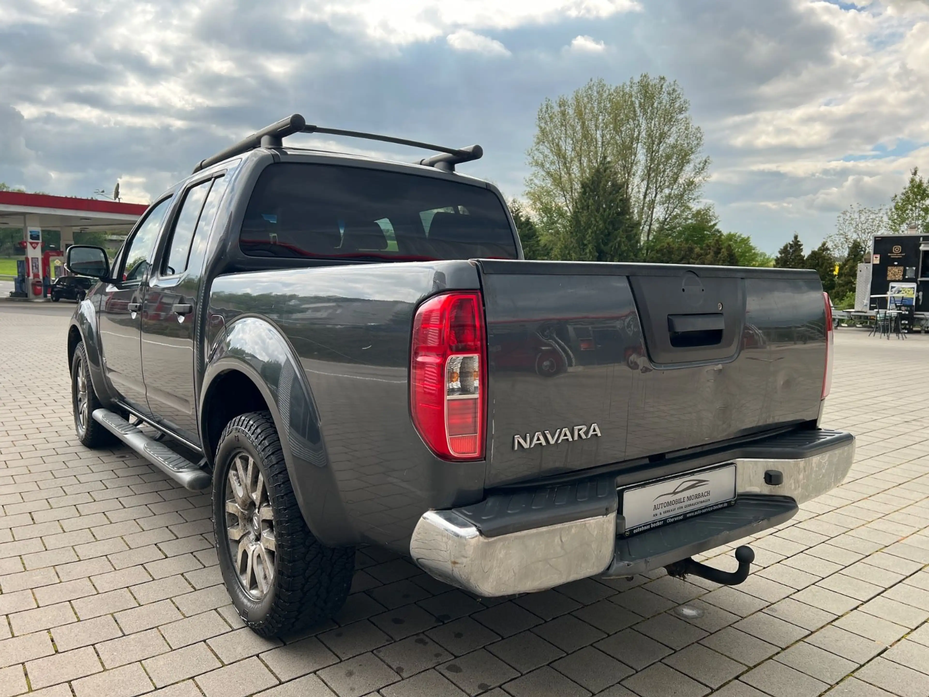 Nissan Navara Pickup Double Cab LE V6 4X4*NAVI*R-CAM*LM — photo 8
