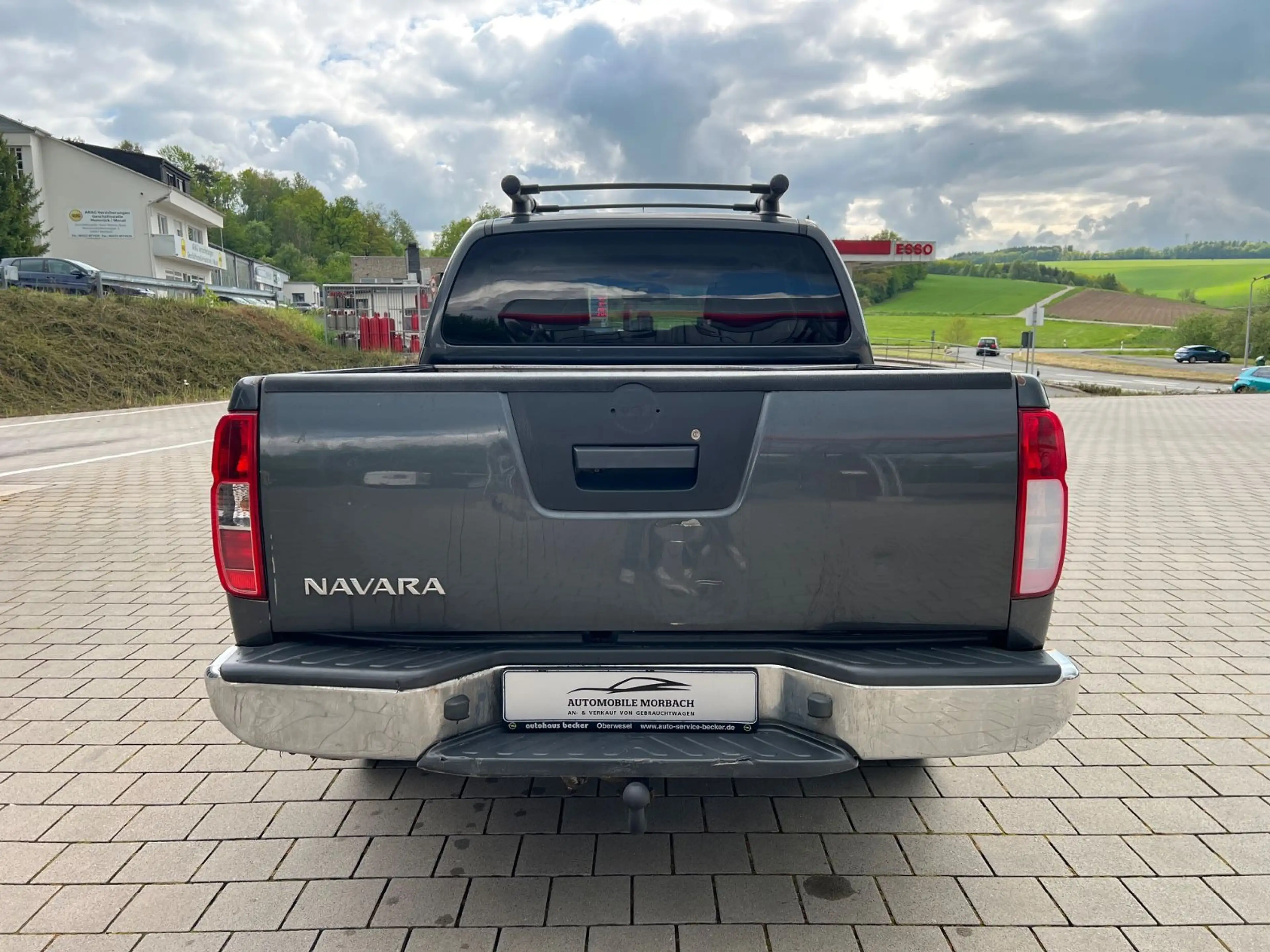 Nissan Navara Pickup Double Cab LE V6 4X4*NAVI*R-CAM*LM — photo 9