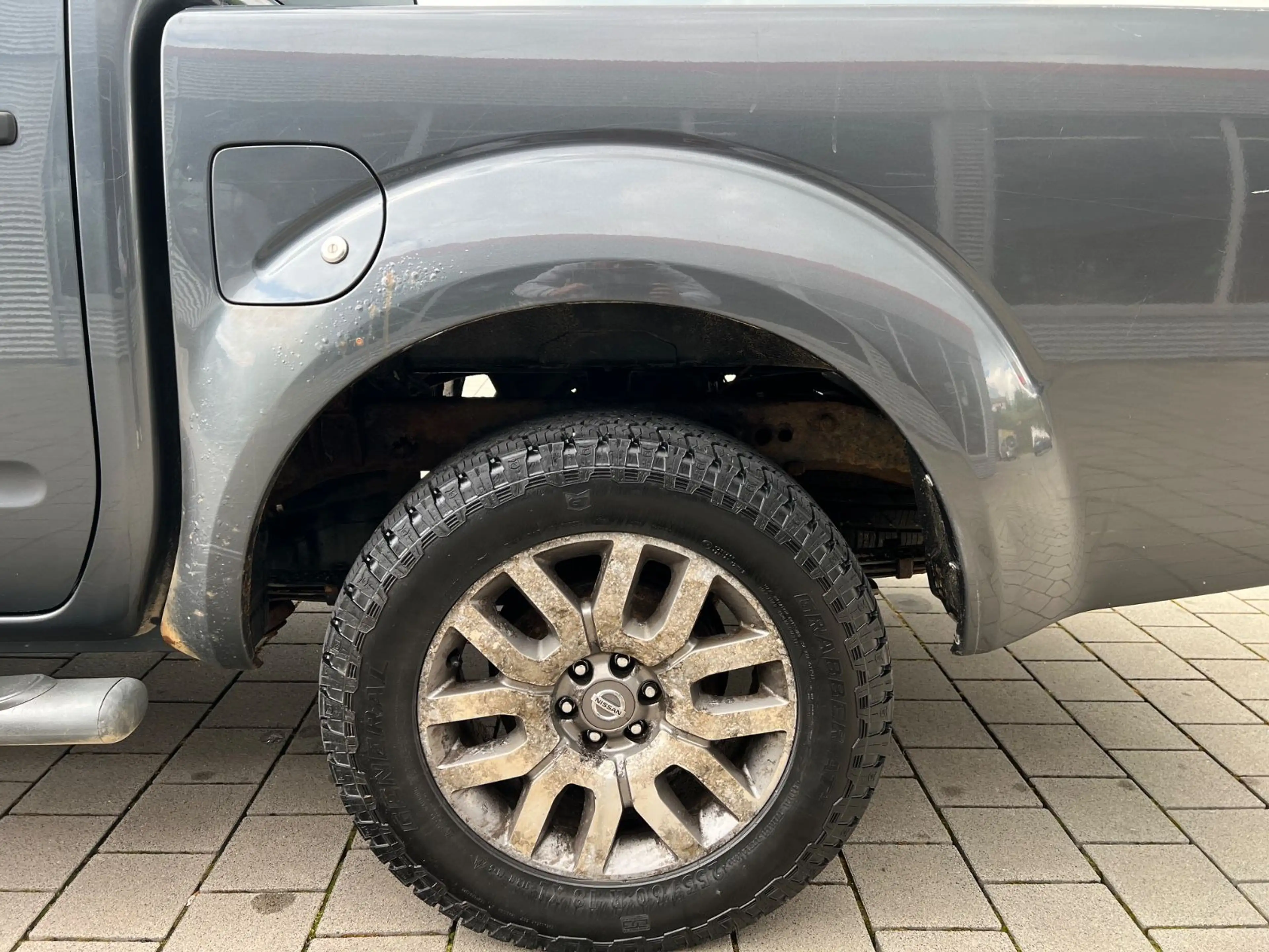 Nissan Navara Pickup Double Cab LE V6 4X4*NAVI*R-CAM*LM — photo 15