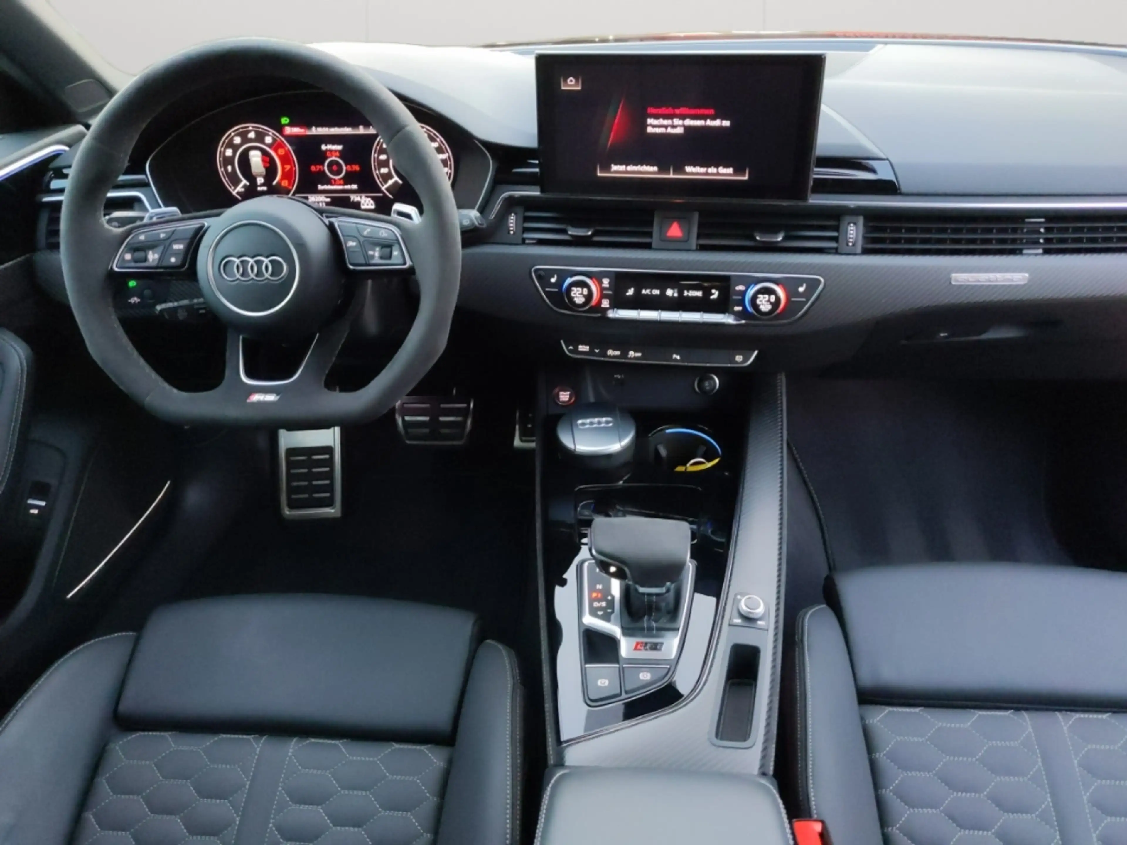 Audi RS4 Avant TFSI quattro Matrix Navi HUD B&O Rear View S — photo 8