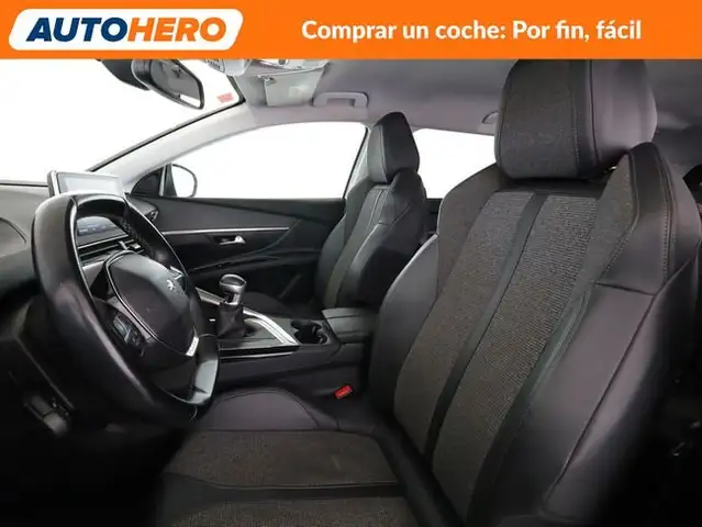 Peugeot 5008 view 11
