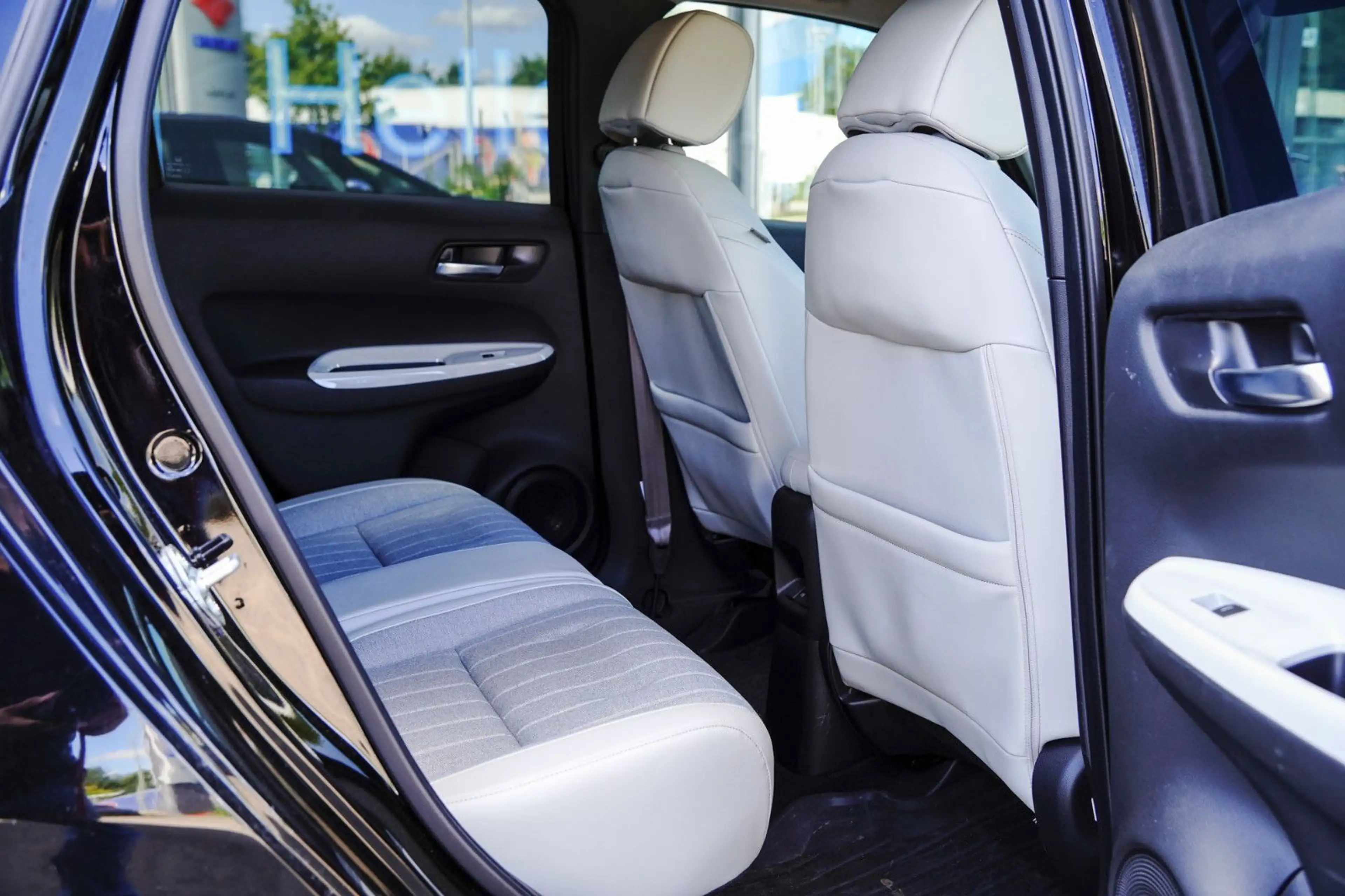 Honda Jazz e:HEV 1.5i-MMD Executive -mit AHK! — photo 15