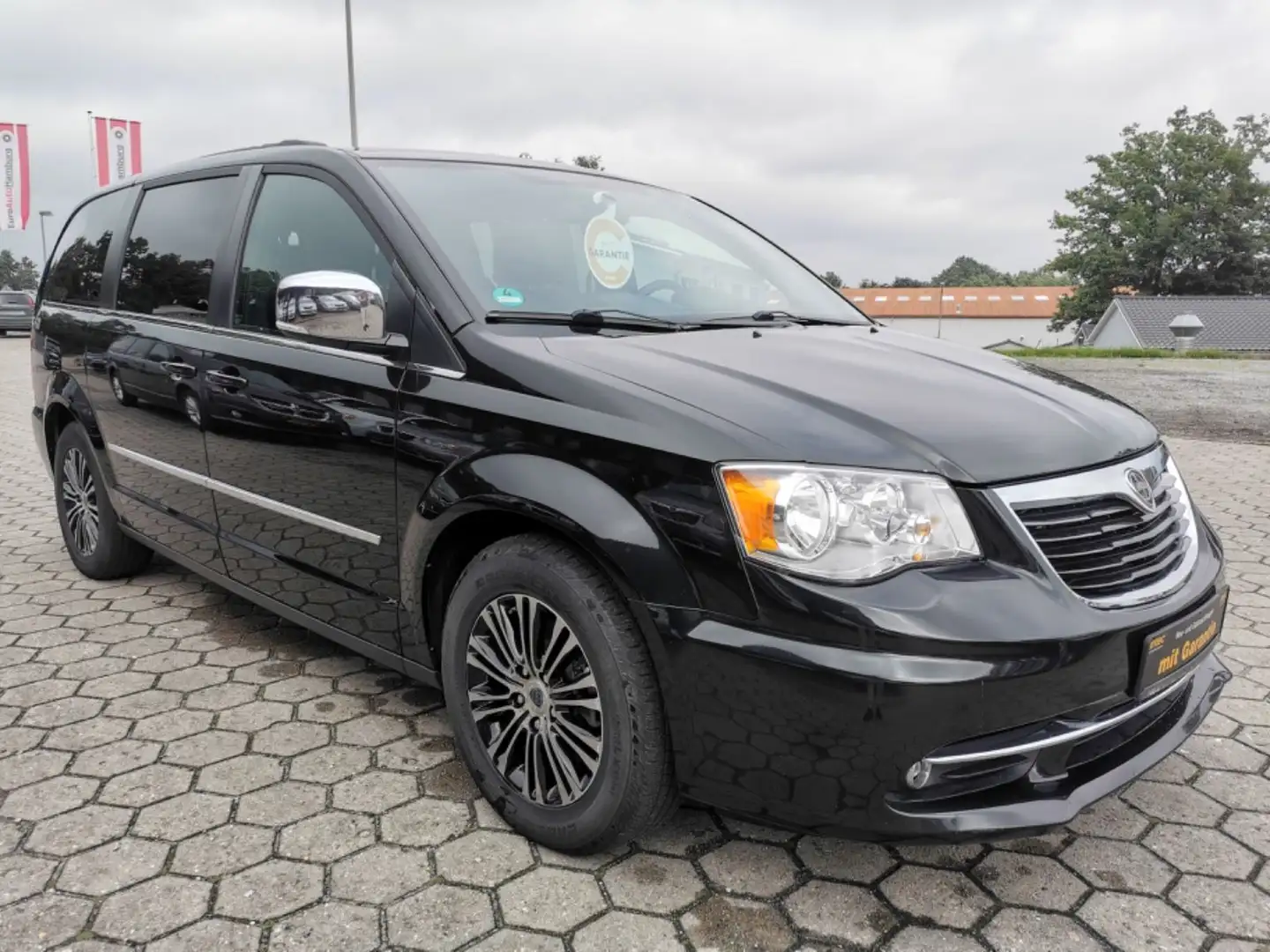 Lancia Voyager S 2.8 CRD Navi TÜV Neu+Garantie Negru - 2
