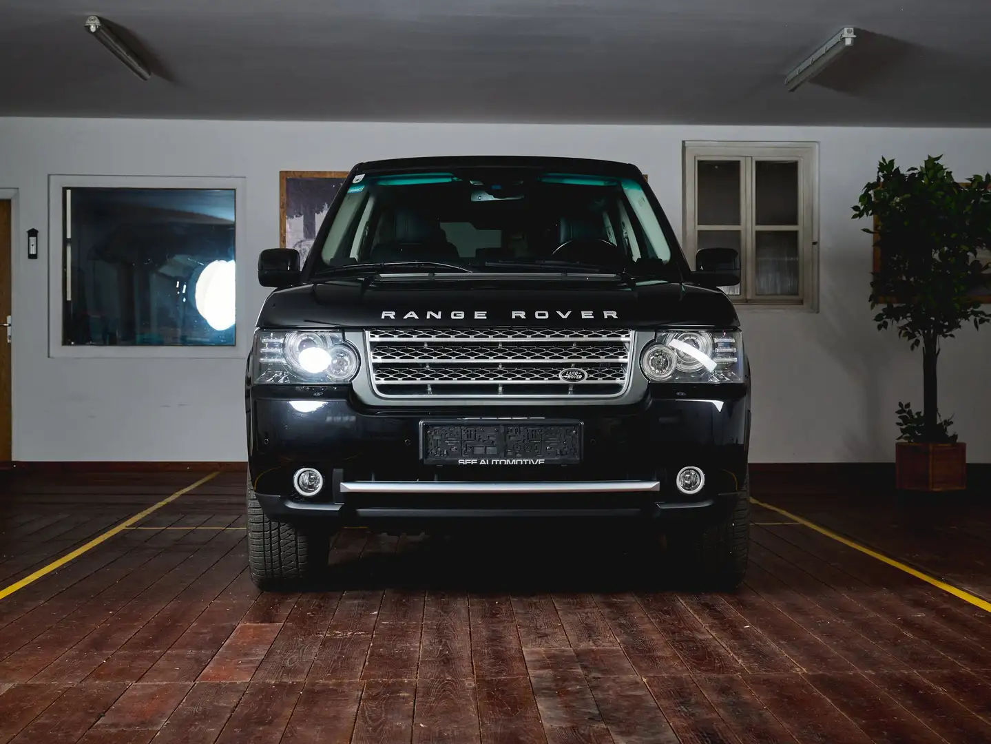 Land Rover Range Rover TDV8 Vogue Schwarz - 1