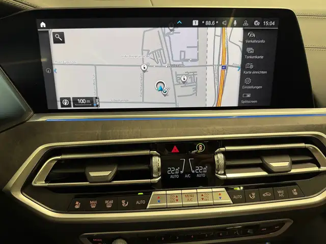 BMW X5 view 5
