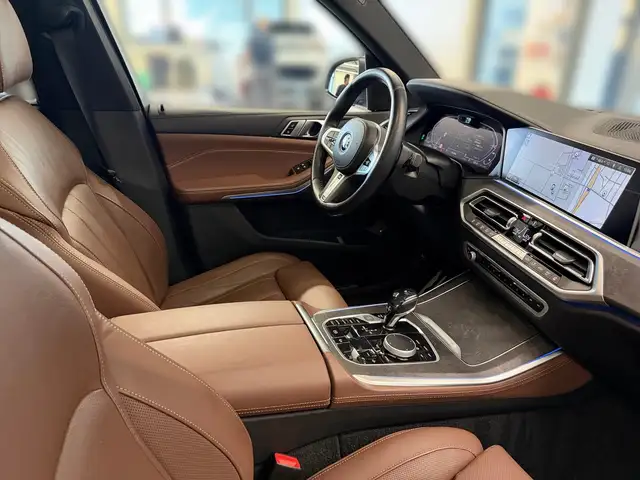 BMW X5 view 13