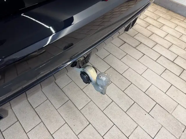 BMW X5 view 12