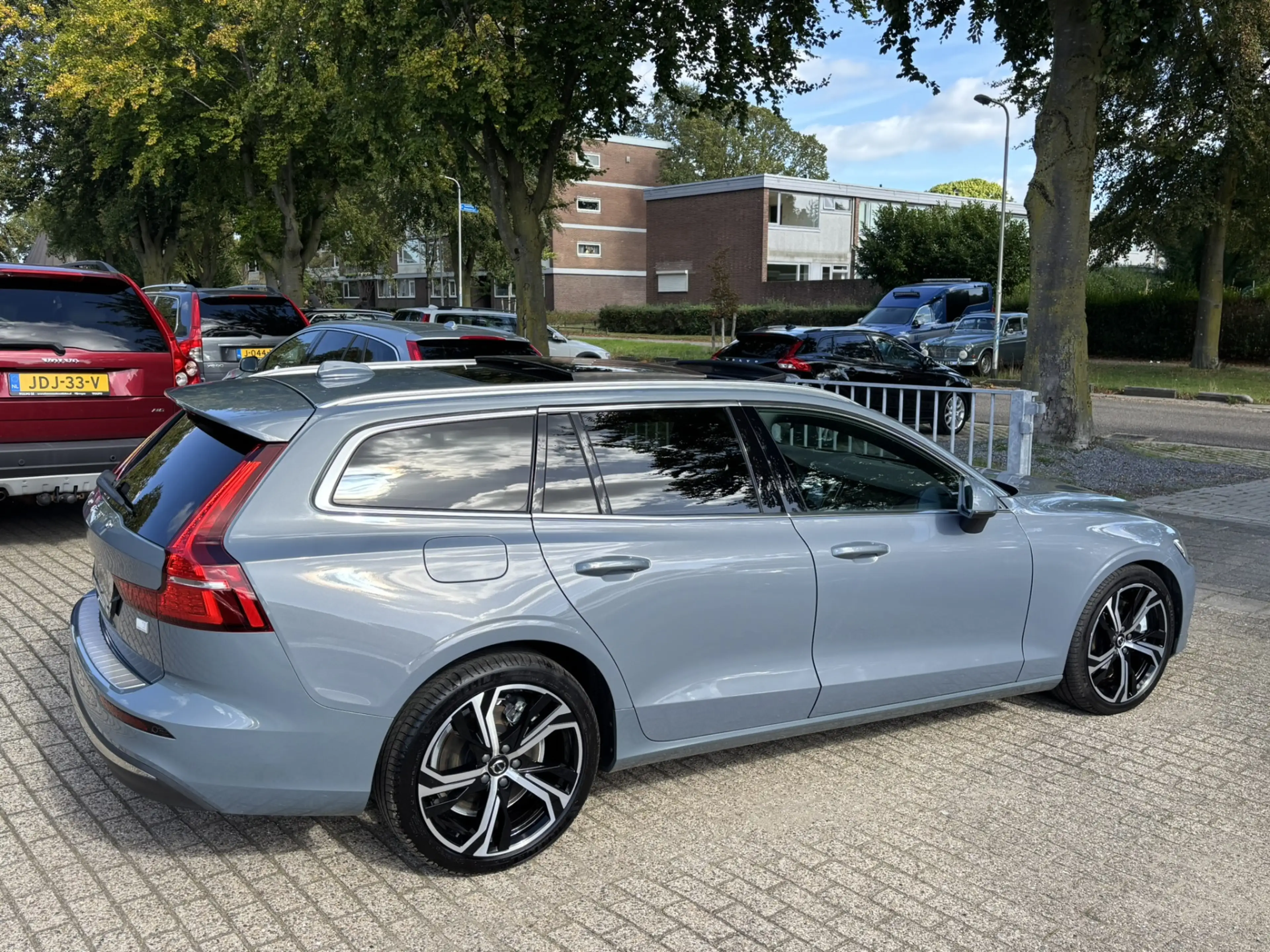 Volvo V60 T8 455pk AWD Ultimate Bright Pano Keyless HeadUp — photo 20