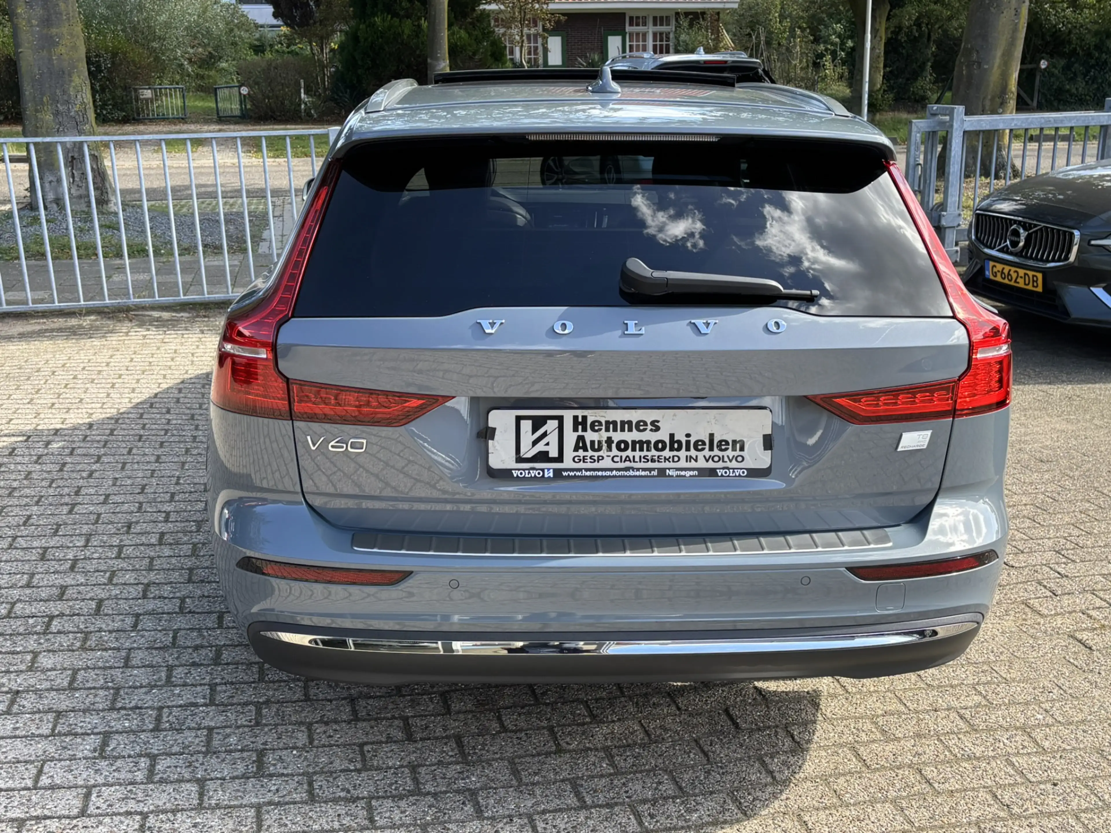 Volvo V60 T8 455pk AWD Ultimate Bright Pano Keyless HeadUp — photo 22