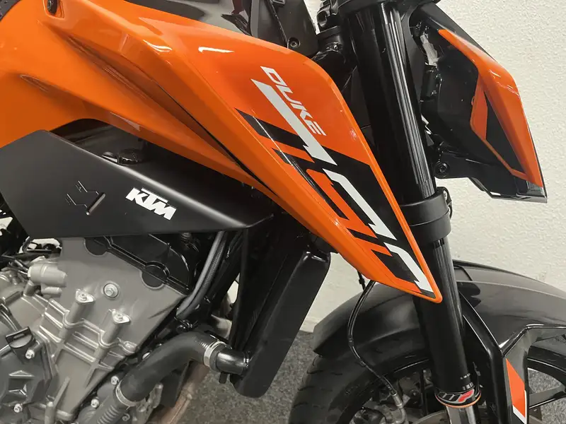 KTM 790 Duke - foto 3