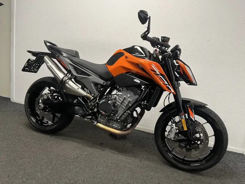 KTM 790 Duke - foto 4