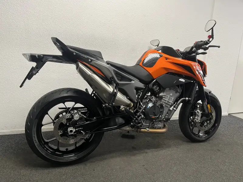KTM 790 Duke - foto 5