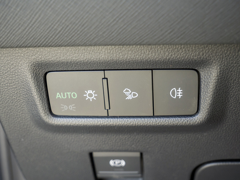 Skoda Kodiaq 1.5 TSI iV Selection AHK ACC HUD 360° — photo 14