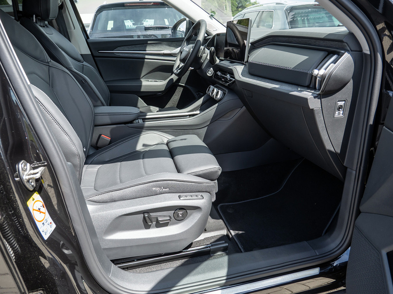 Skoda Kodiaq 1.5 TSI iV Selection AHK ACC HUD 360° — photo 2