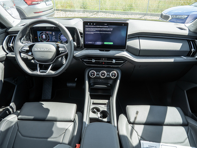 Skoda Kodiaq 1.5 TSI iV Selection AHK ACC HUD 360° — photo 6