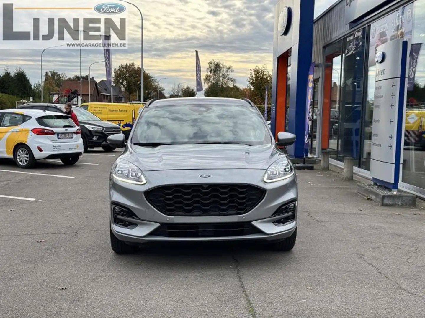 Ford Kuga III ST-Line X Grijs - 2